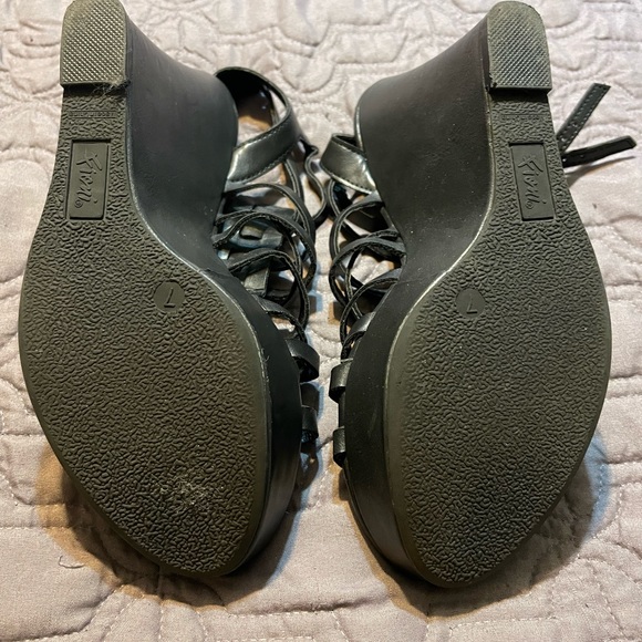 Wedges - Picture 2 of 2